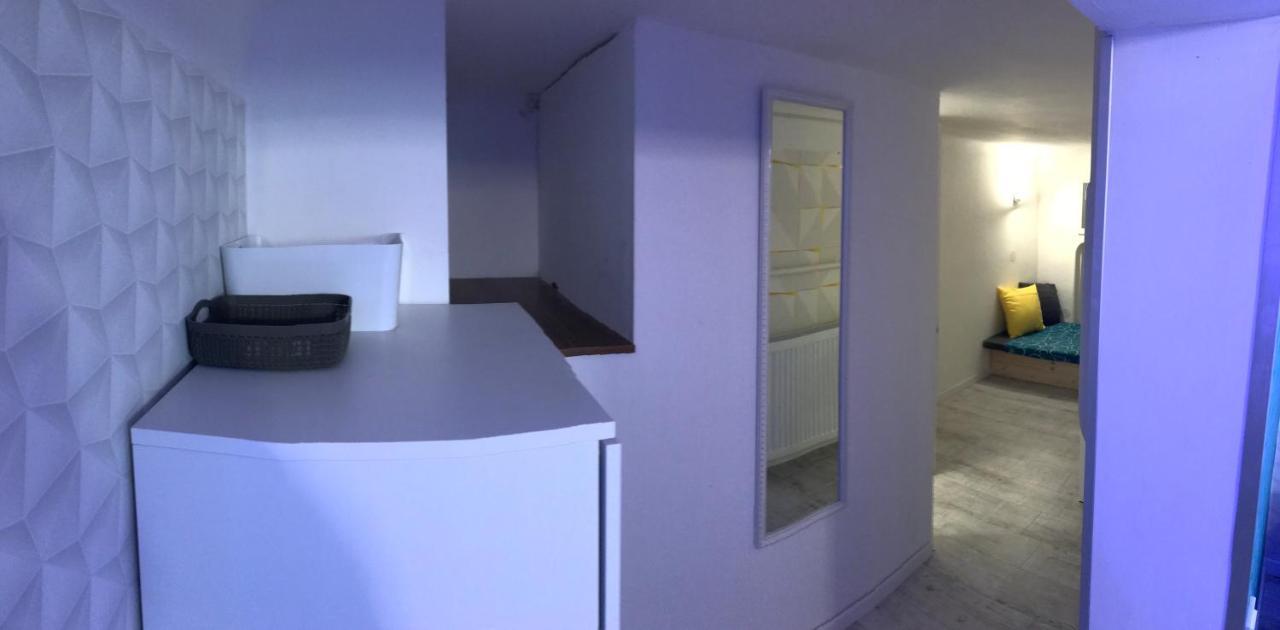 Corvin Ruinpub Designed Apartment