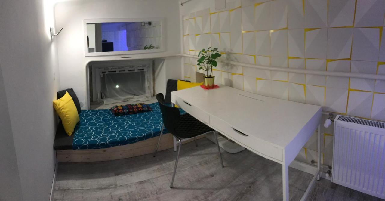 Apartman Corvin Ruinpub Designed *