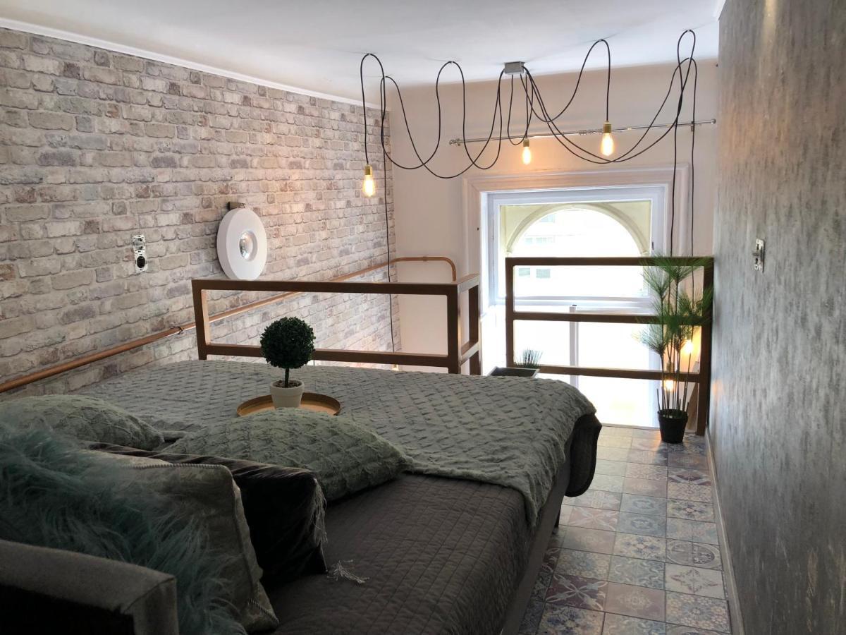 Apartman Corvin Ruinpub Designed